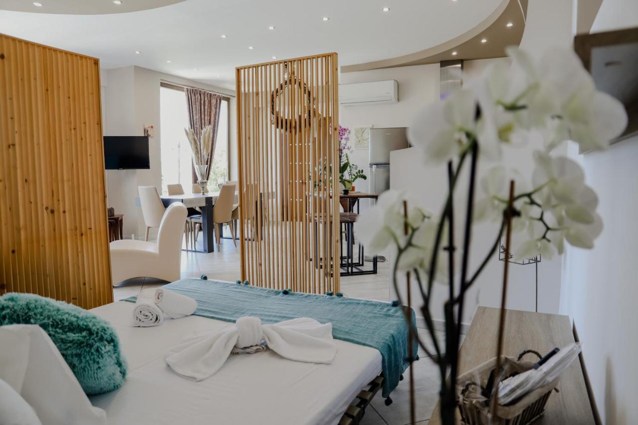 Endless Blue Apartment ปาเลออน ซิฟลิคิออน ภายนอก รูปภาพ